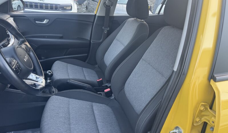 
								KIA Stonic 1.2cc DPI 84cv Urban full									