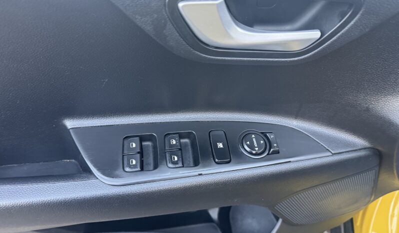 
								KIA Stonic 1.2cc DPI 84cv Urban full									