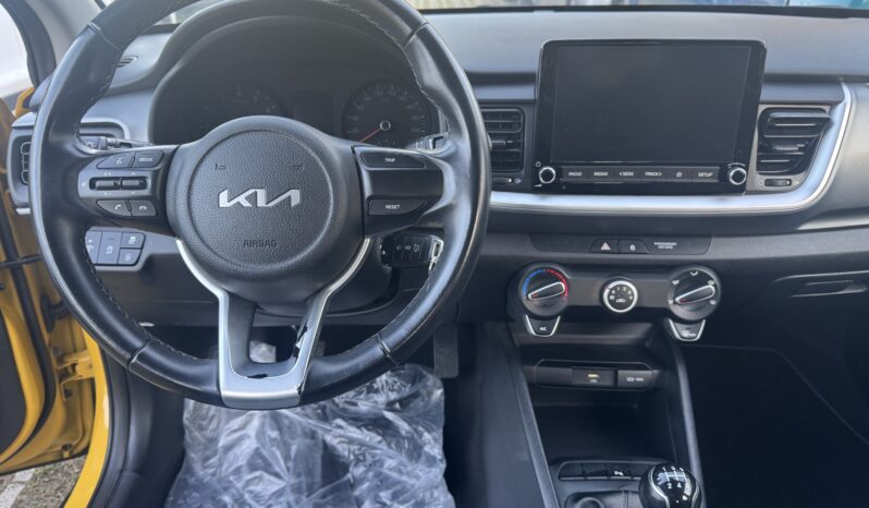 
								KIA Stonic 1.2cc DPI 84cv Urban full									