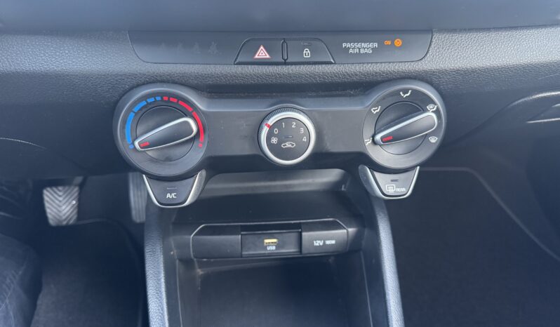 
								KIA Stonic 1.2cc DPI 84cv Urban full									