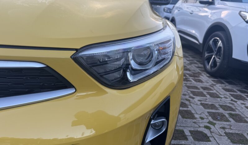 
								KIA Stonic 1.2cc DPI 84cv Urban full									