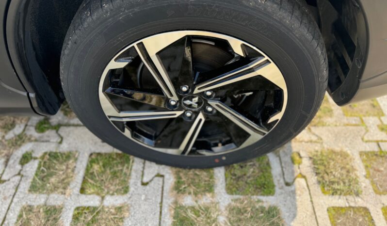 
								MITSUBISHI ECLIPSE CROSS 2.4 PHEV INTENSE full									