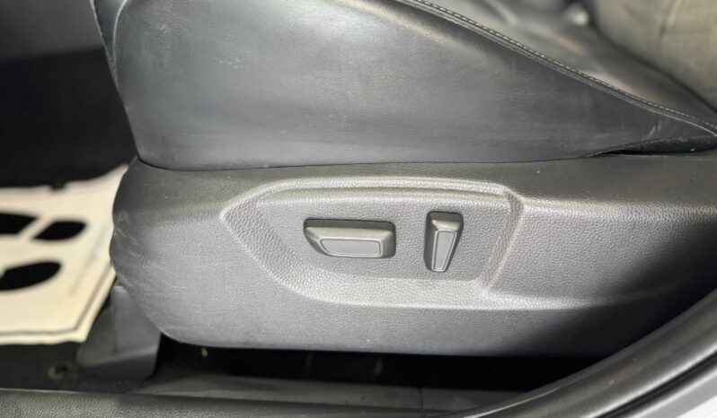 
								MITSUBISHI ECLIPSE CROSS 2.4 PHEV INSTYLE full									