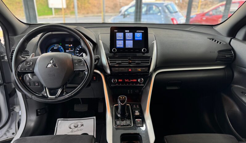 
								MITSUBISHI ECLIPSE CROSS 2.4 PHEV INSTYLE full									