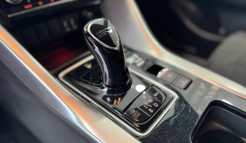 
								MITSUBISHI ECLIPSE CROSS 2.4 PHEV INSTYLE full									