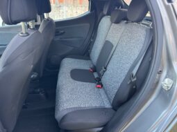 
										Lancia Ypsilon 1.0 70CV Hybrid SILVER PLUS full									