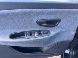 
										Lancia Ypsilon 1.0 70CV Hybrid Silver Plus full									