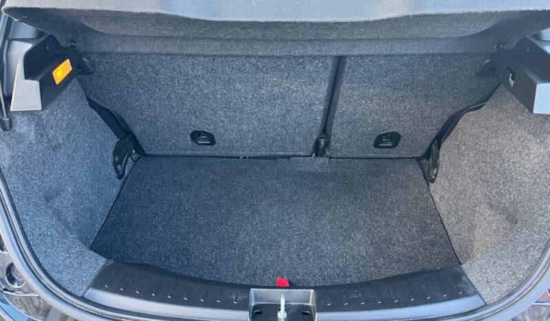 
								Lancia Ypsilon 1.0 70CV Hybrid Silver Plus full									