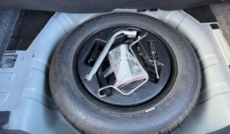 
								Lancia Ypsilon 1.0 70CV Hybrid Silver Plus full									