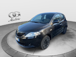 Lancia Ypsilon 1.0 70CV Hybrid Silver Plus