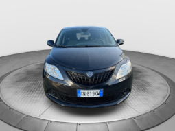 
										Lancia Ypsilon 1.0 70CV Hybrid Silver Plus full									