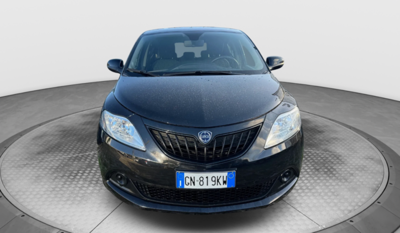 
								Lancia Ypsilon 1.0 70CV Hybrid Silver Plus full									