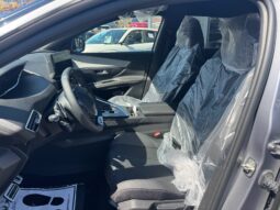 
										PEUGEOT 3008 HYBRID E-DCS 6 136cv – GT full									