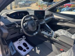 
										PEUGEOT 3008 HYBRID E-DCS 6 136cv – GT full									