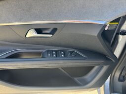 
										PEUGEOT 3008 HYBRID E-DCS 6 136cv – GT full									