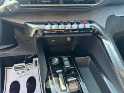 
										PEUGEOT 3008 HYBRID E-DCS 6 136cv – GT full									