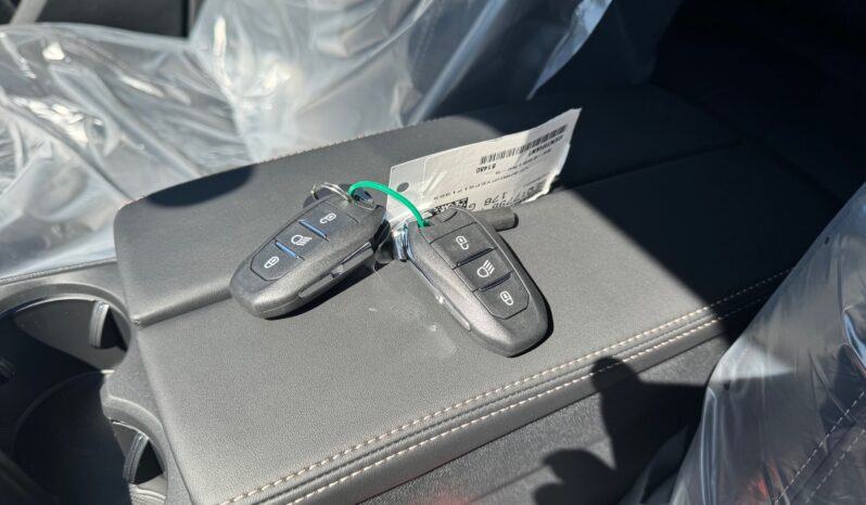 
								PEUGEOT 3008 HYBRID E-DCS 6 136cv – GT full									