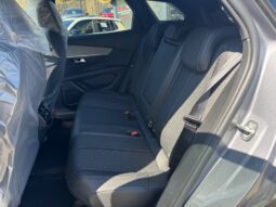 
										PEUGEOT 3008 HYBRID E-DCS 6 136cv – GT full									