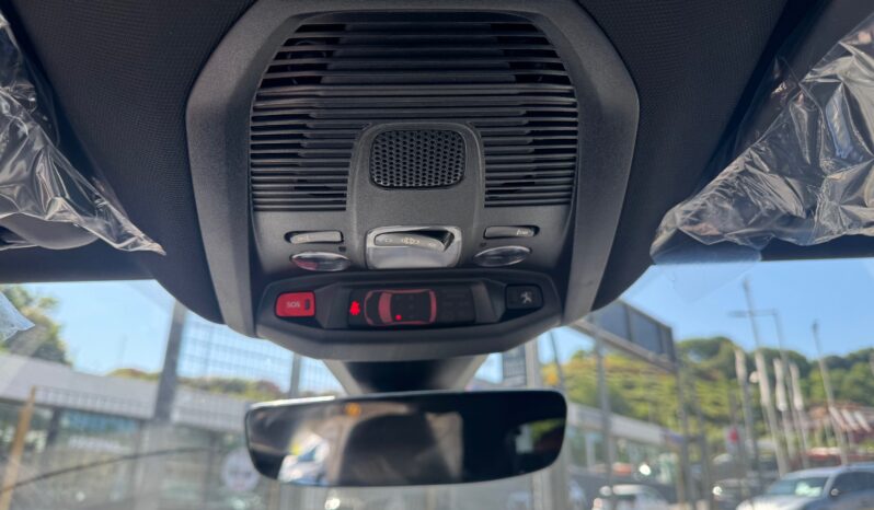 
								PEUGEOT 3008 HYBRID E-DCS 6 136cv – GT full									