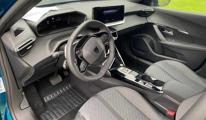 
								PEUGEOT 2008 1.2 Puretech 130cv EAT8 S&S ALLURE full									