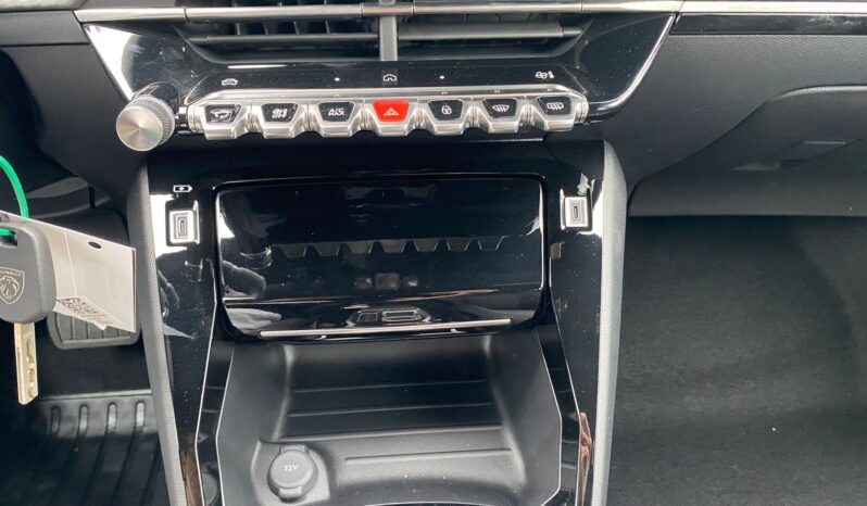 
								PEUGEOT 2008 1.2 Puretech 130cv EAT8 S&S ALLURE full									