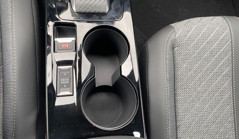 
								PEUGEOT 2008 1.2 Puretech 130cv EAT8 S&S ALLURE full									