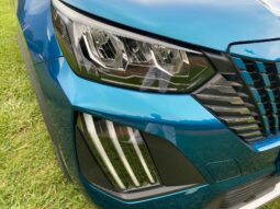 
										PEUGEOT 2008 1.2 Puretech 130cv EAT8 S&S ALLURE full									