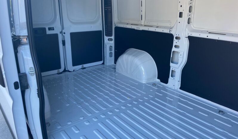 
								FIAT Ducato Serie 2 L2h2 33 2.2cc Diesel 140cv Furgone Lastrato full									