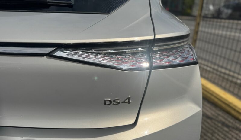 
								DS 4 1.5cc BlueHDi 130cv Automatico OPERA full									