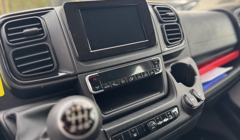 
								FIAT Ducato 9 Posti 35Q MH2 2.2 M-jet 3 140CV Trasp. Disabili full									