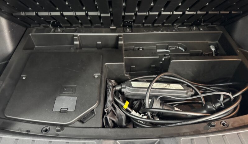 
								MITSUBISHI ECLIPSE CROSS 2.4 PHEV INSTYLE full									