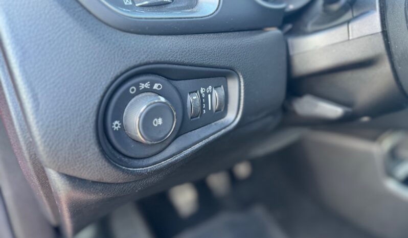 
								JEEP RENEGADE 1.0cc TURBO I3 120cv 4X2 LONGITUDE full									