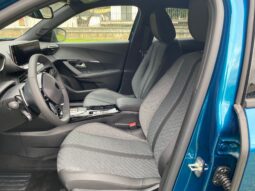 
										PEUGEOT 2008 1.2cc ICE 130cv EAT8 S&S ALLURE full									