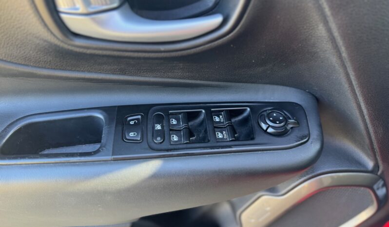 
								JEEP RENEGADE 1.0cc TURBO I3 120cv 4X2 LONGITUDE full									