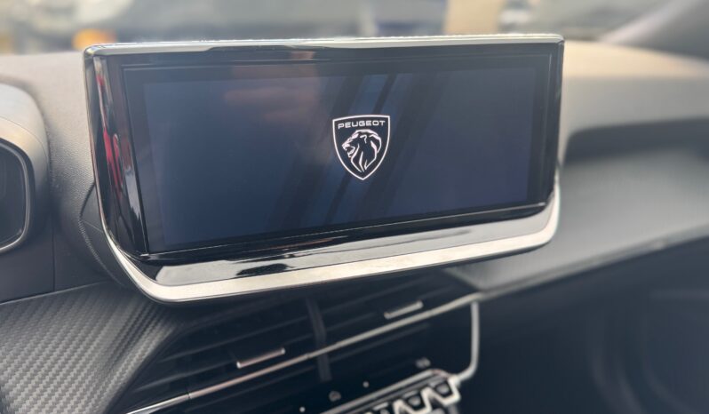 
								PEUGEOT New 2008 1.5 BlueHDi 130cv EAT8 S&S Allure full									