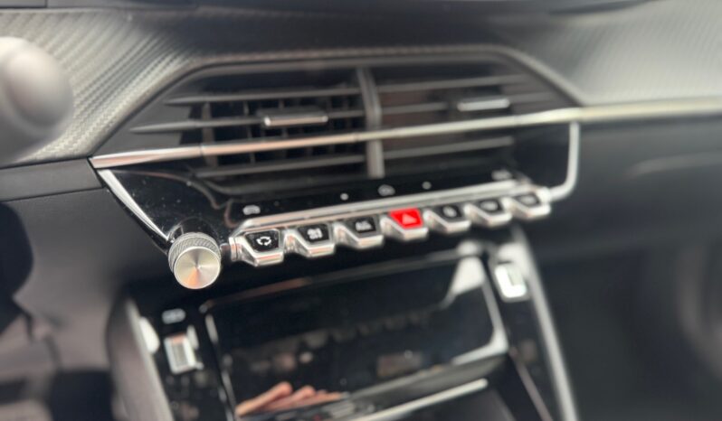 
								PEUGEOT New 2008 1.5 BlueHDi 130cv EAT8 S&S Allure full									