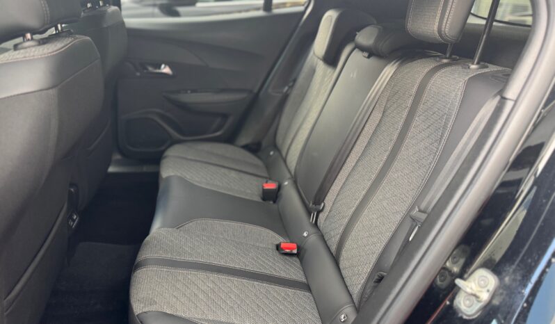 
								PEUGEOT New 2008 1.5 BlueHDi 130cv EAT8 S&S Allure full									