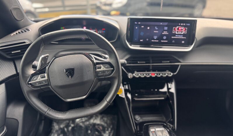 
								PEUGEOT New 2008 1.5 BlueHDi 130cv EAT8 S&S Allure full									