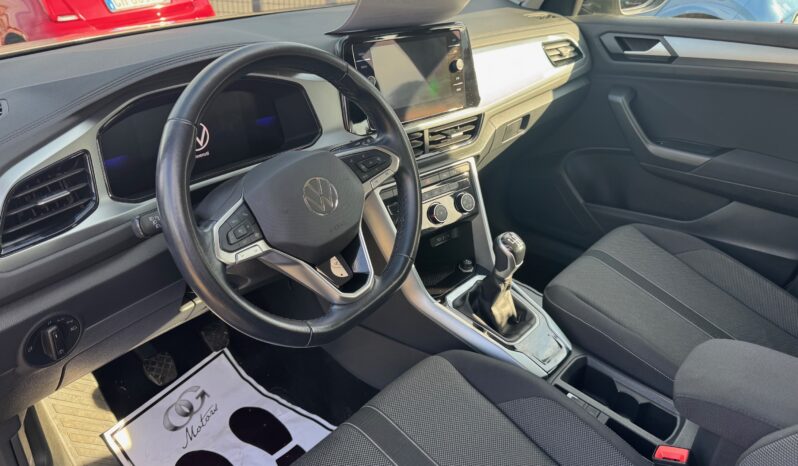 
								Volkswagen T-Roc 1.0cc TSI 110cv Life full									