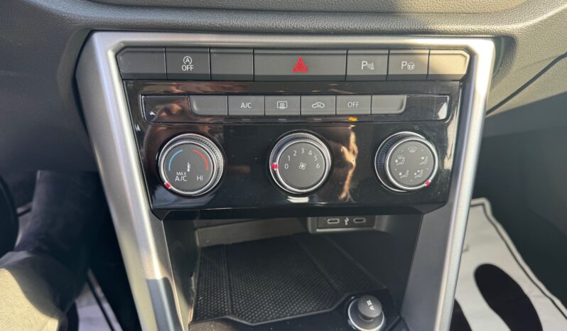 
								Volkswagen T-Roc 1.0cc TSI 110cv Life full									