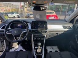 
										Volkswagen T-Roc 1.0cc TSI 110cv Life full									