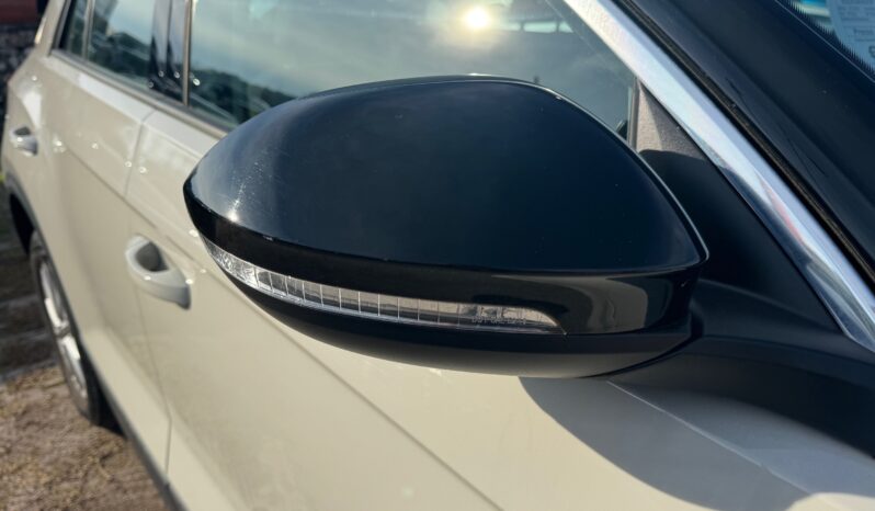 
								Volkswagen T-Roc 1.0cc TSI 110cv Life full									