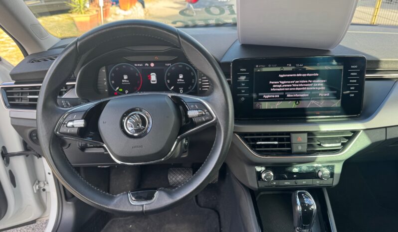 
								SKODA KAMIQ 1.5cc TSI 150cv DSG Style full									