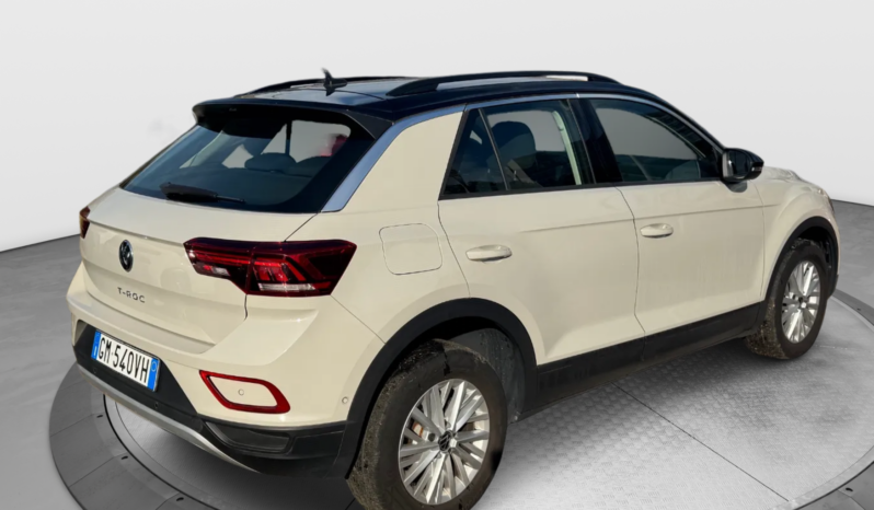 
								Volkswagen T-Roc 1.0cc TSI 110cv Life full									