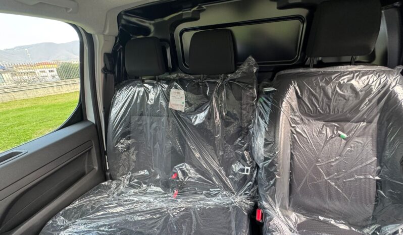 
								FIAT Scudo Serie 3 L2H1 1.5cc Diesel 120cv Van full									