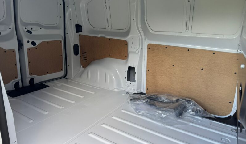 
								FIAT Scudo Serie 3 L2H1 1.5cc Diesel 120cv Van full									