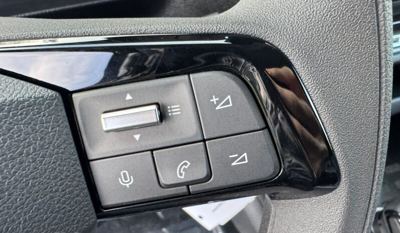 
								FIAT Scudo Serie 3 L2H1 1.5cc Diesel 120cv Van full									