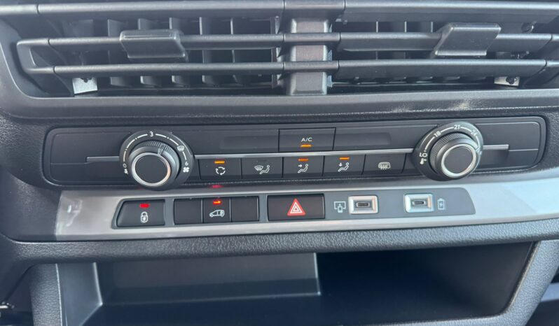 
								FIAT Scudo Serie 3 L2H1 1.5cc Diesel 120cv Van full									