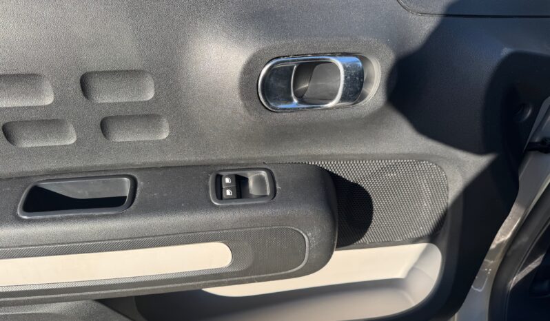 
								Citroen C3 1.5cc BlueHDi 100cv 6M S&S C-Series full									