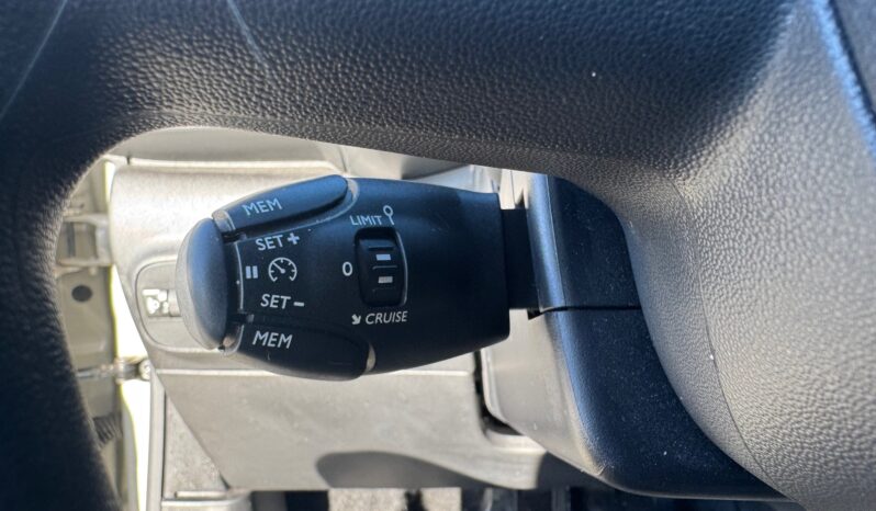 
								Citroen C3 1.5cc BlueHDi 100cv 6M S&S C-Series full									